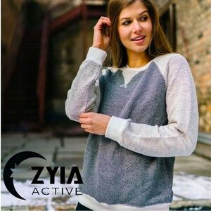 ZYIA Active Size M Black/White Long Sleeve Crew Neck Sweater Cotton-Polyester
